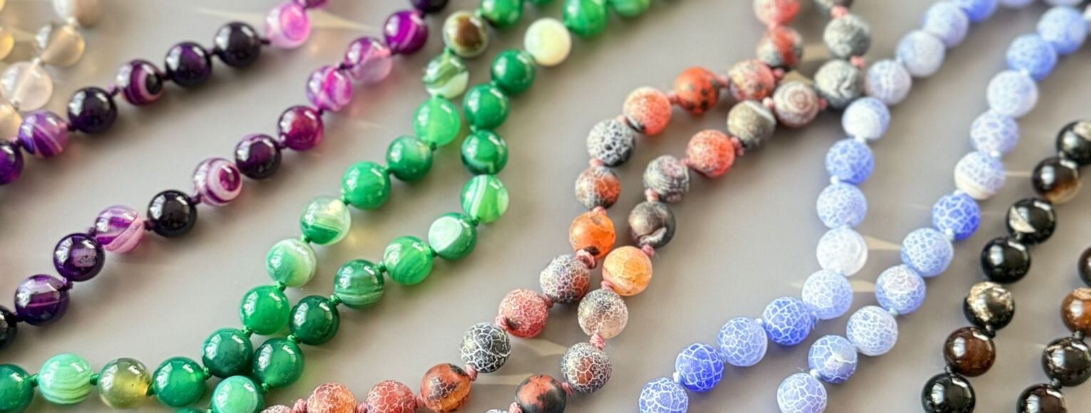 Dabīgo akmeņu rotas – enerģija, skaistums un iedvesma no dabas | PREZENTS