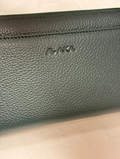 Sieviešu ādas maks