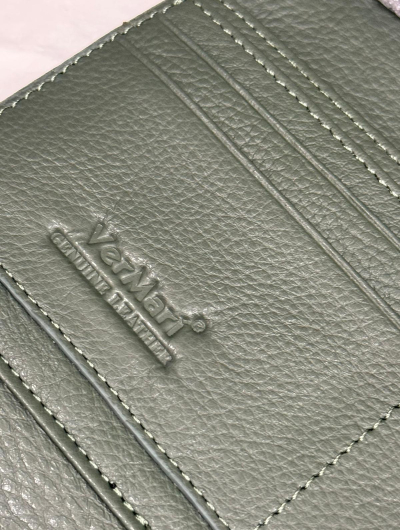 Sieviešu ādas maks