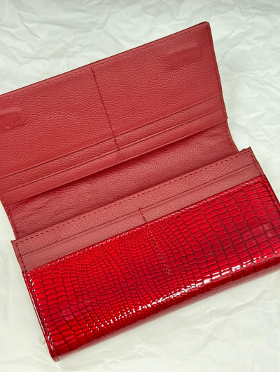 Sieviešu ādas maks