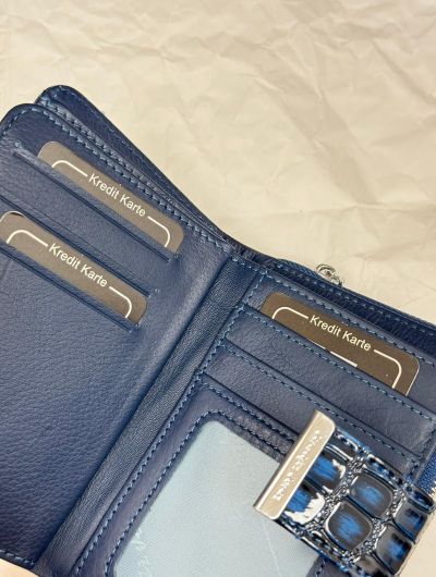 Sieviešu ādas maks