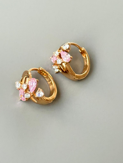 Apzeltīti auskari ar rozā kristāliem 