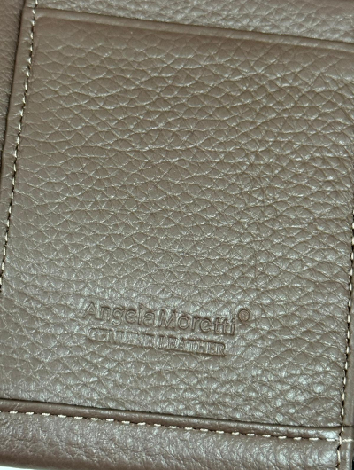 Sieviešu ādas maks