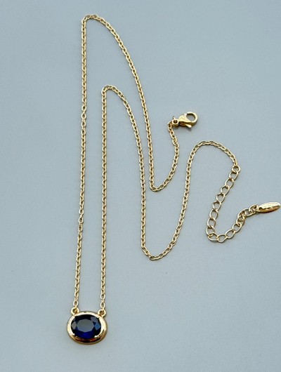 Ķēdīte ar zila kristāla kulonu