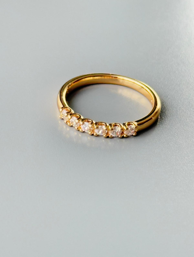 Apzeltīts gredzens ar cirkoniem 