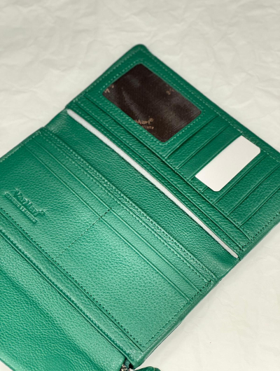 Sieviešu ādas maks