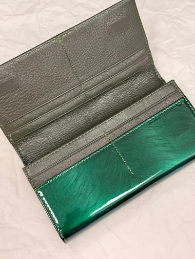 Sieviešu ādas maks