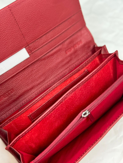 Sieviešu ādas maks